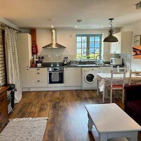 Little Bream - Pretty Cosy Cottage, Sea Views, Walk To The Beach Mawnan Smith Экстерьер фото