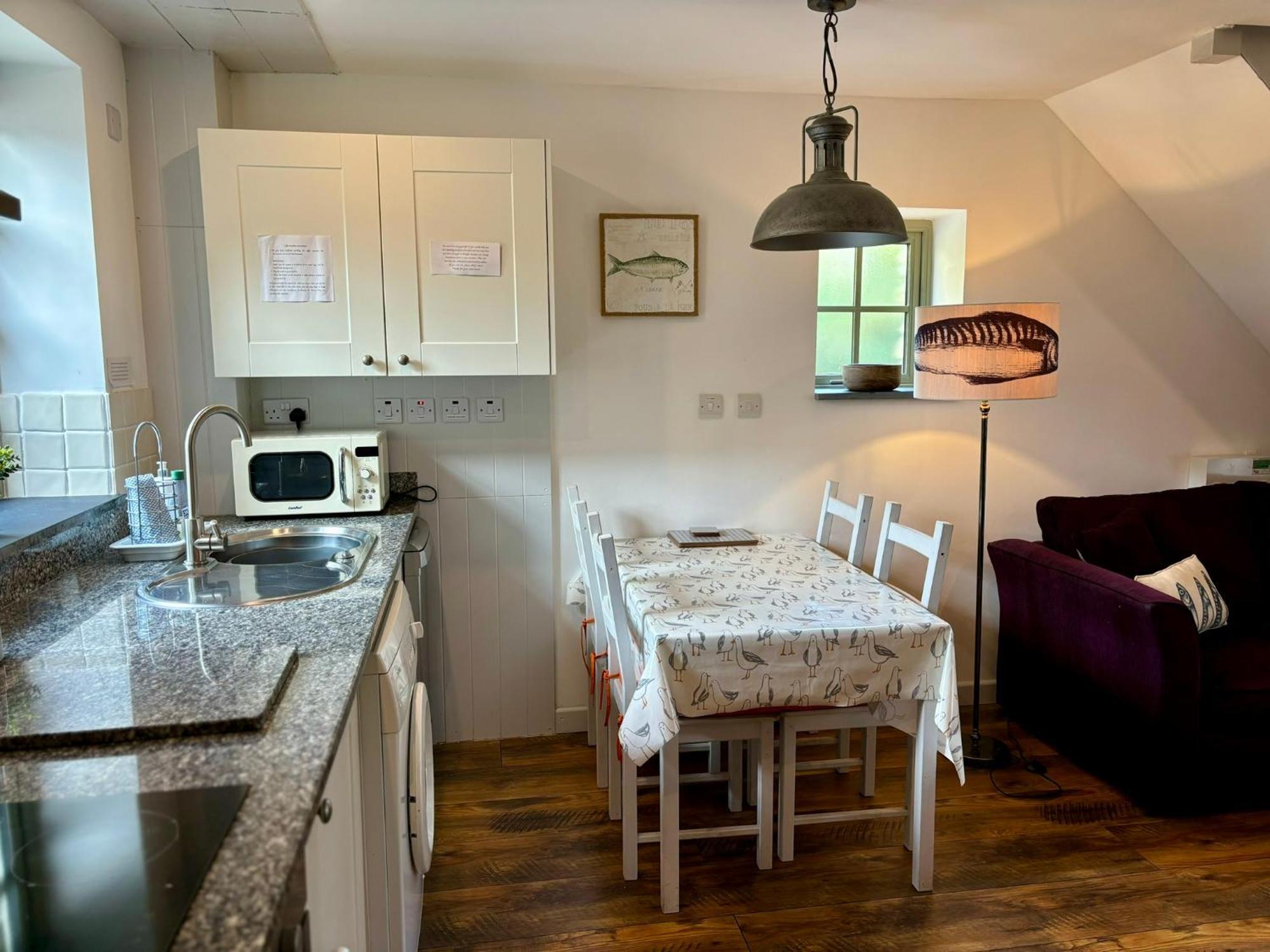 Little Bream - Pretty Cosy Cottage, Sea Views, Walk To The Beach Mawnan Smith Экстерьер фото