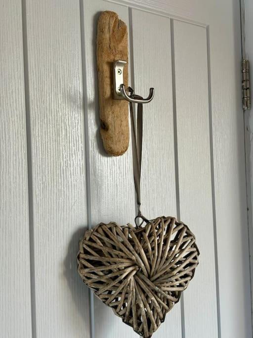 Little Bream - Pretty Cosy Cottage, Sea Views, Walk To The Beach Mawnan Smith Экстерьер фото